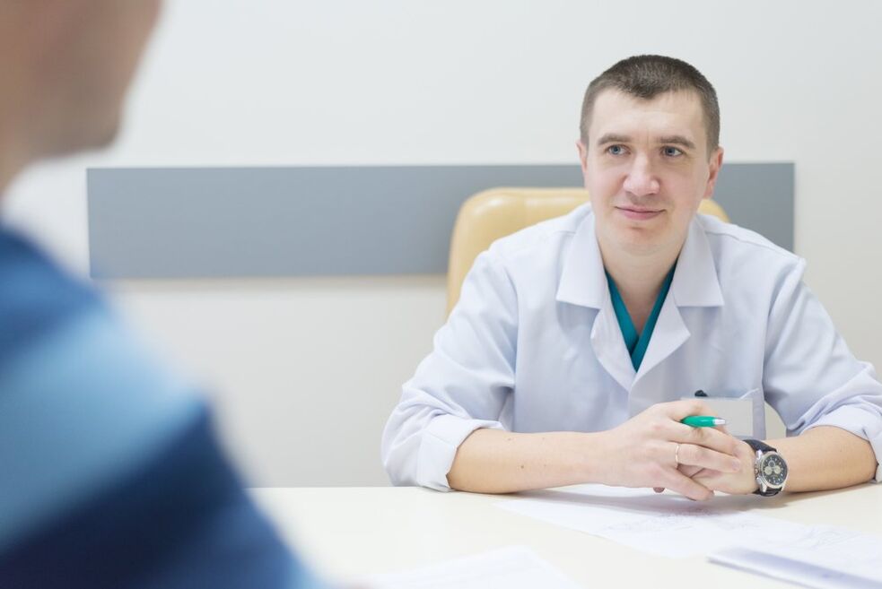 A urologist prescribes treatment for prostatitis